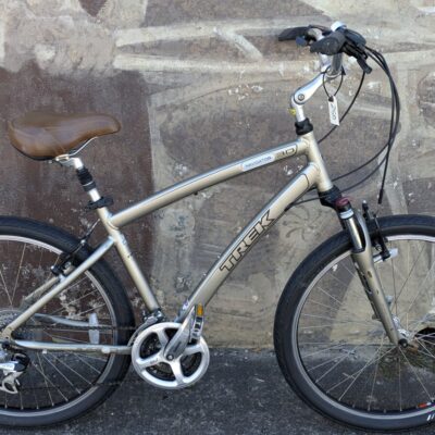 Trek Navigator 3.0, 18" Medium